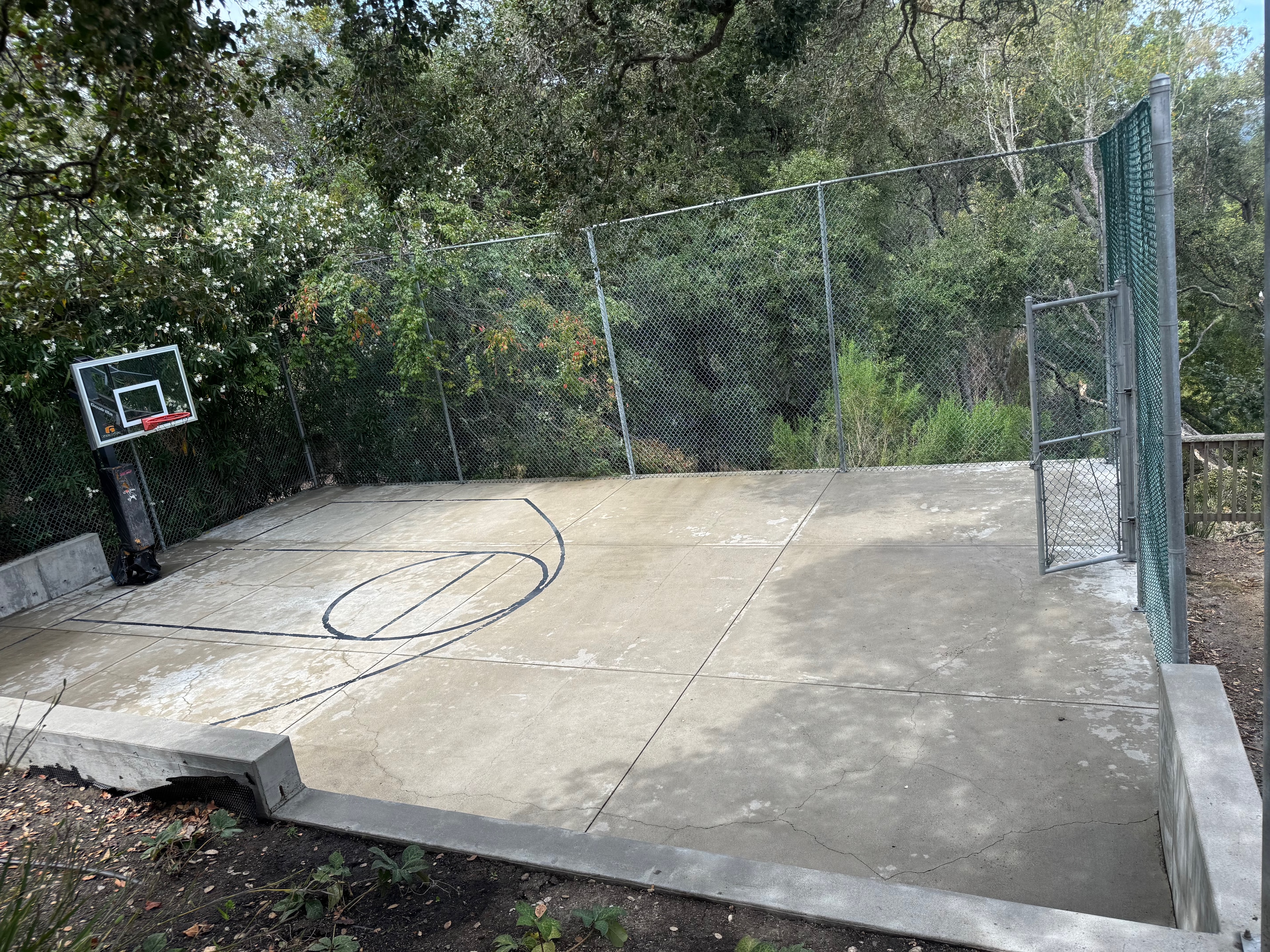 Orinda Basketball Court — After
