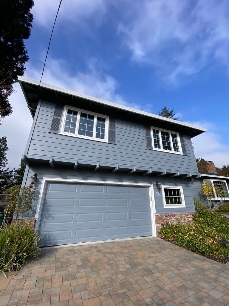 Moraga Blue Exterior